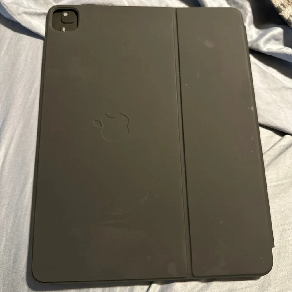 Apple Black Tablet Keyboard Folio